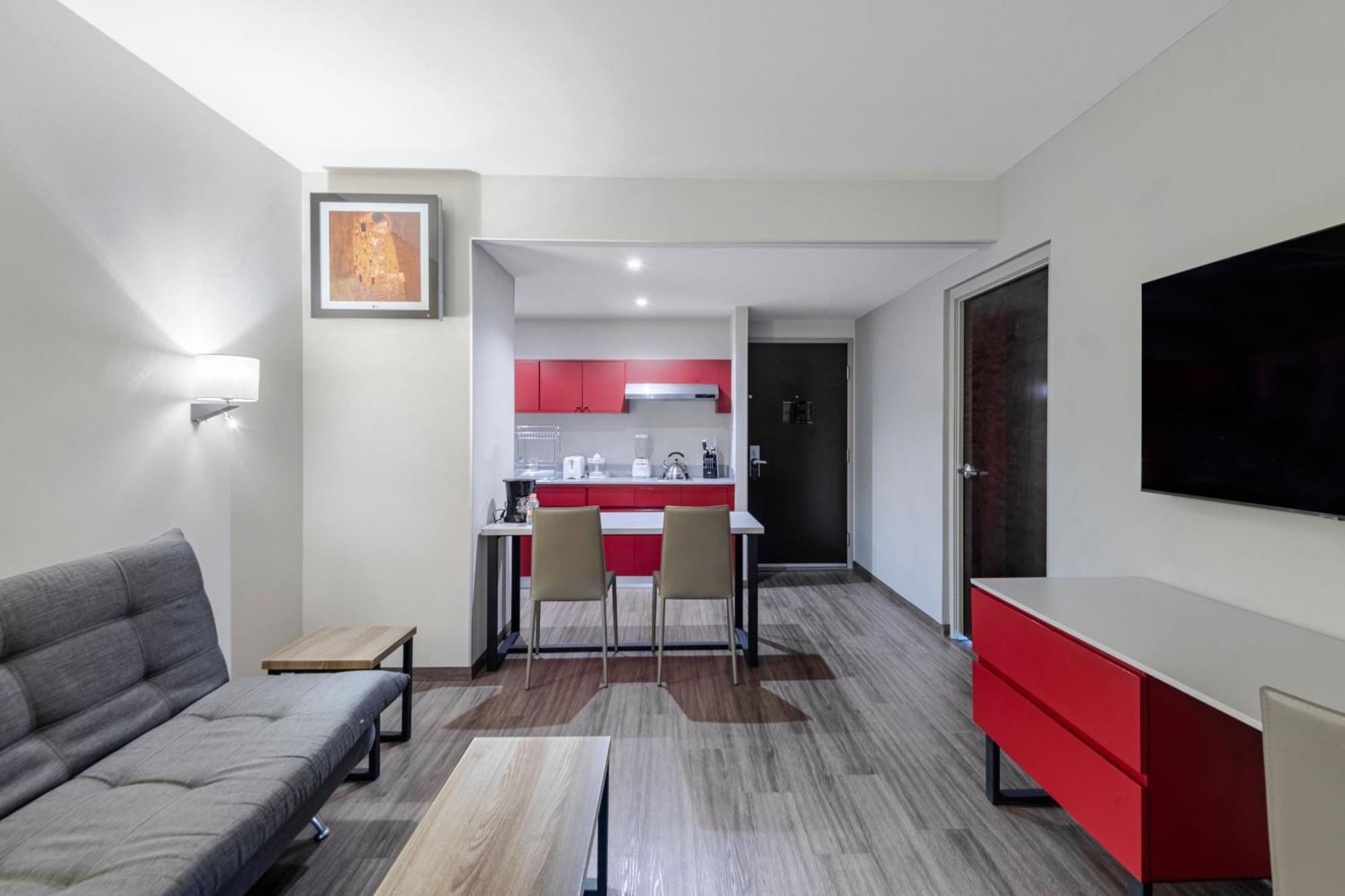 City Express Plus By Marriott Ciudad De Mexico Insurgentes Sur Exterior photo