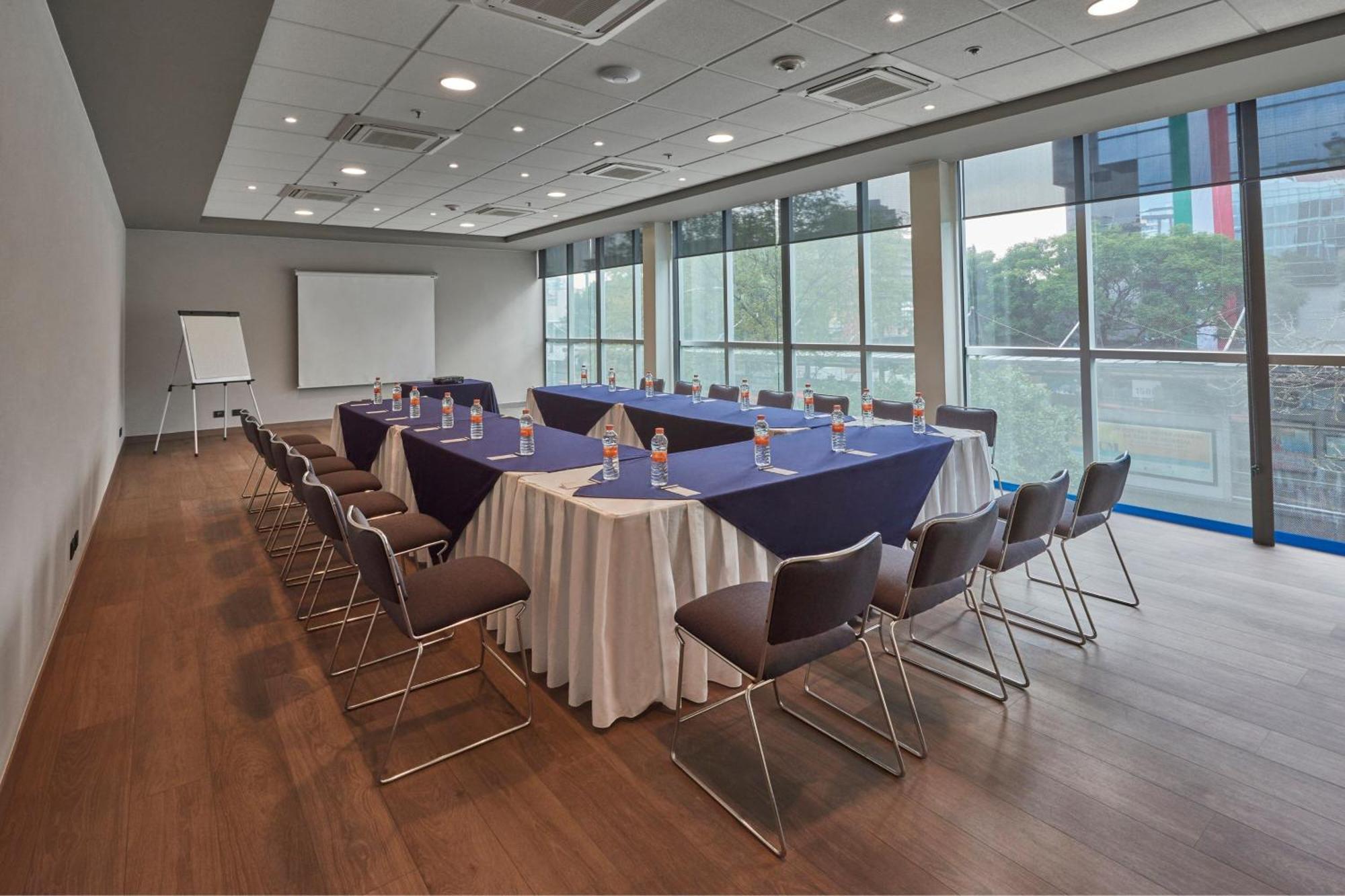 City Express Plus By Marriott Ciudad De Mexico Insurgentes Sur Exterior photo