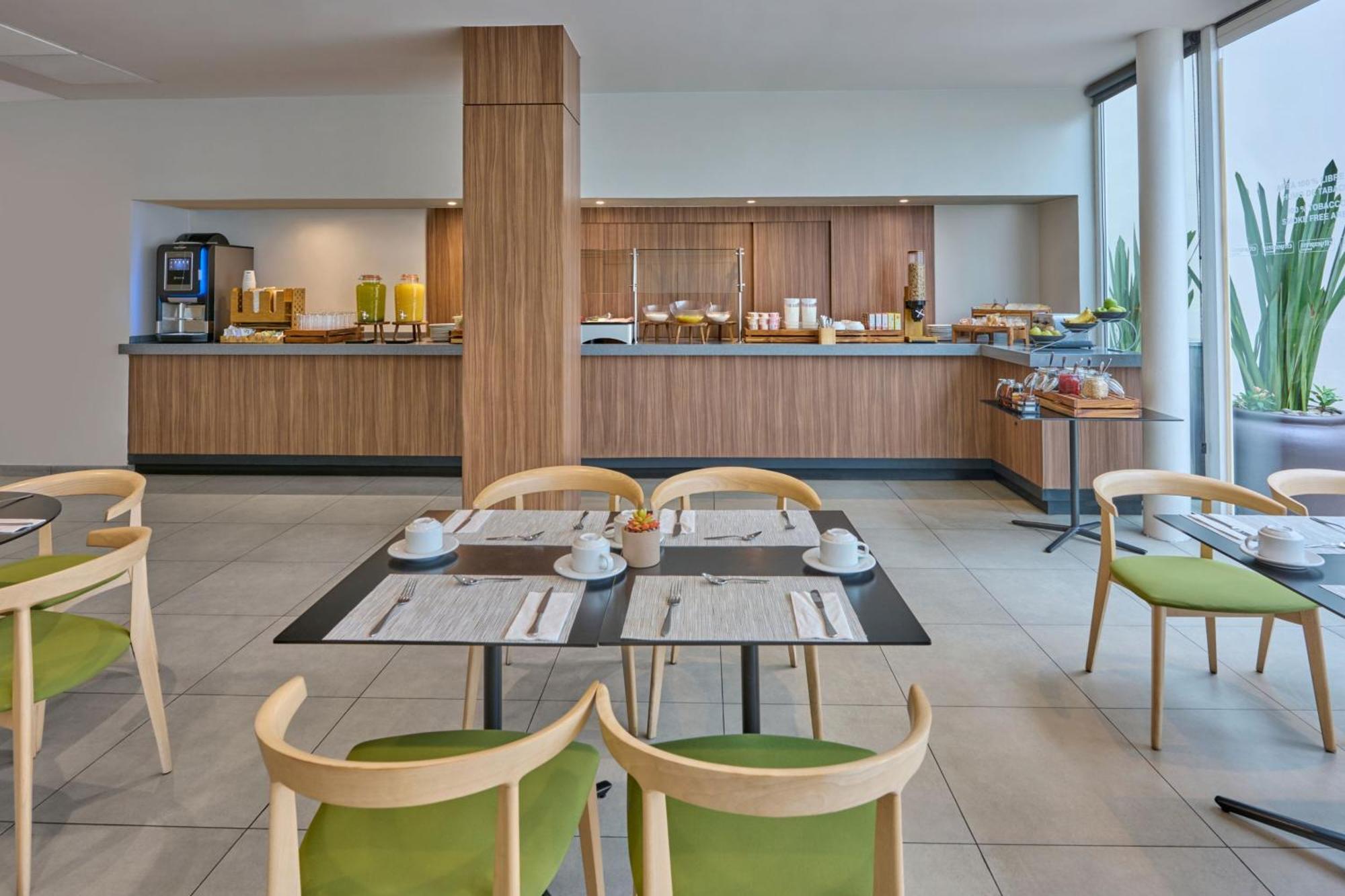 City Express Plus By Marriott Ciudad De Mexico Insurgentes Sur Exterior photo