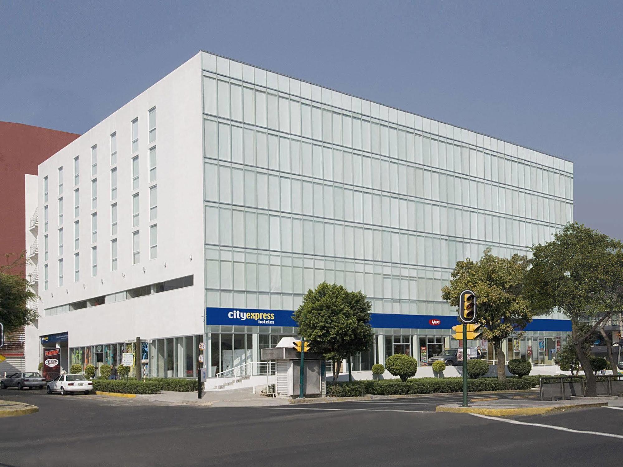 City Express Plus By Marriott Ciudad De Mexico Insurgentes Sur Exterior photo